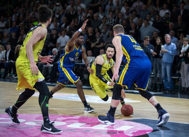 还是赛前的 还是赛前的